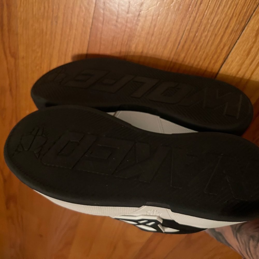 Women naked wolfe size 6 - Picture 7 of 10